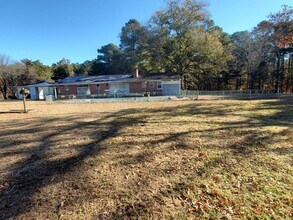 Building Photo - 115 N Garnett St