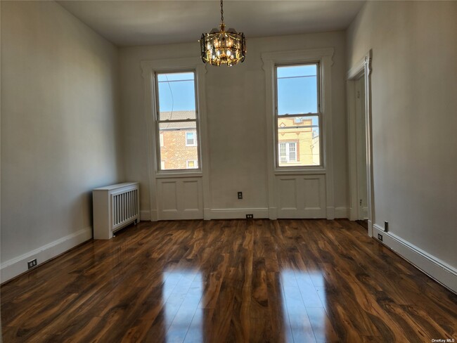 Building Photo - 59-36 Woodbine St