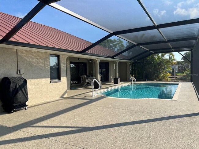 Foto del edificio - 426 NW 37th Pl