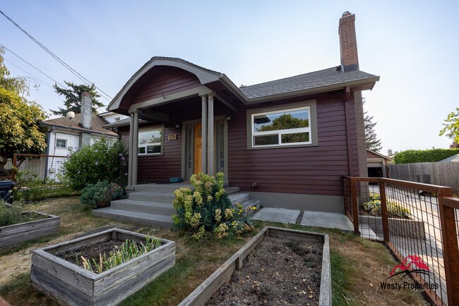 Building Photo - 2711 SE 62nd Ave