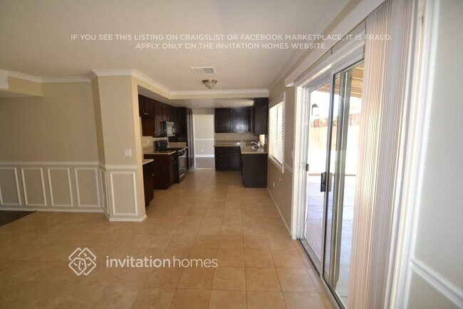 Building Photo - 3120 Crowne Dr