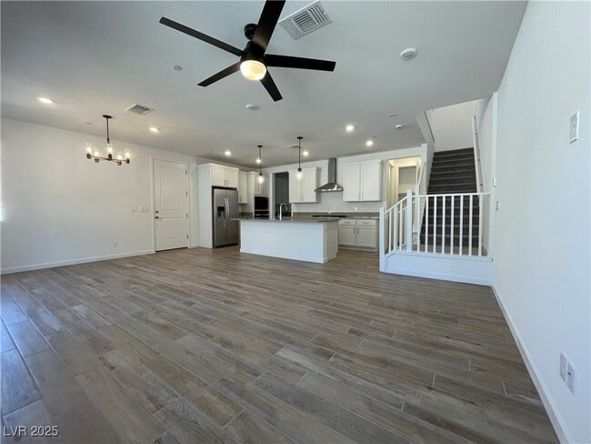 Building Photo - 11487 Contour Ave