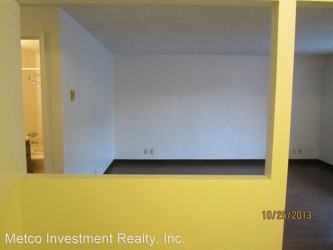 Building Photo - 1754 J St