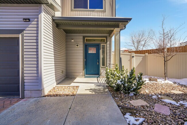 Building Photo - 5178 N Andes Way