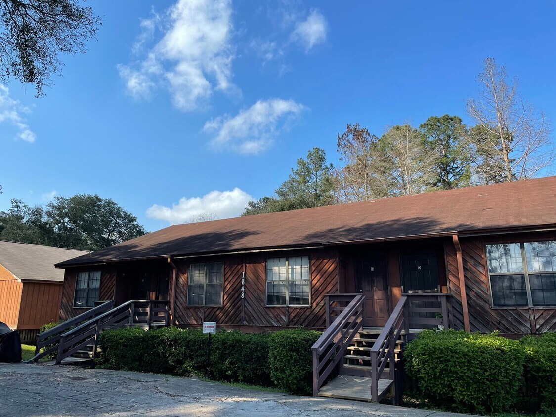 Foto principal - 1836 W Tharpe Street
