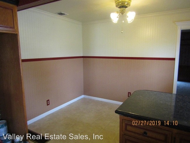 Foto del edificio - 22416 August Ave