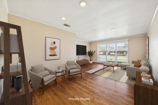 Foto del edificio - 2115 Gardenia Dr