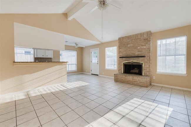 Building Photo - 2302 Gray Falls Dr