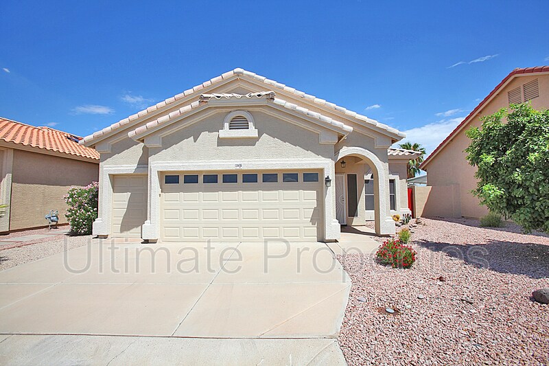 Primary Photo - 11655 W Yucca Ct