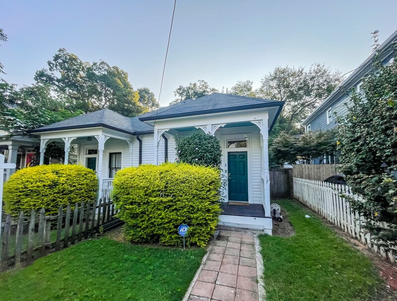 Photo - 67 Hogue St NE