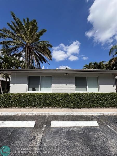 Foto del edificio - 921 NE 17th Ave
