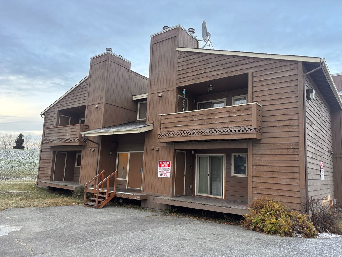 Foto principal - South Anchorage 2 Bed/1 Bath Condo!