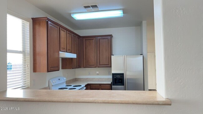 Foto del edificio - 10018 W Winslow Ave