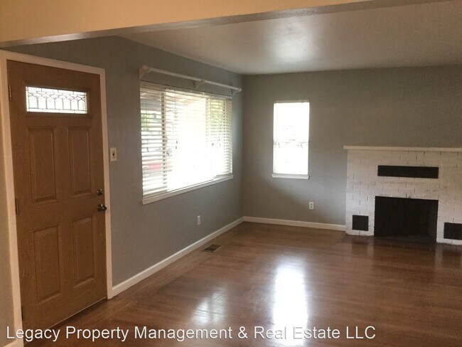 Building Photo - 3 br, 1 bath House - 75 Allen Ave