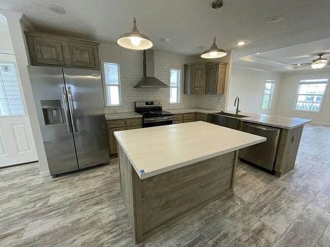 Foto del edificio - 5019 Coopers Hawk Pl