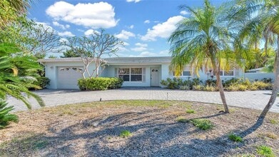 Building Photo - 10237 Tarpon Dr