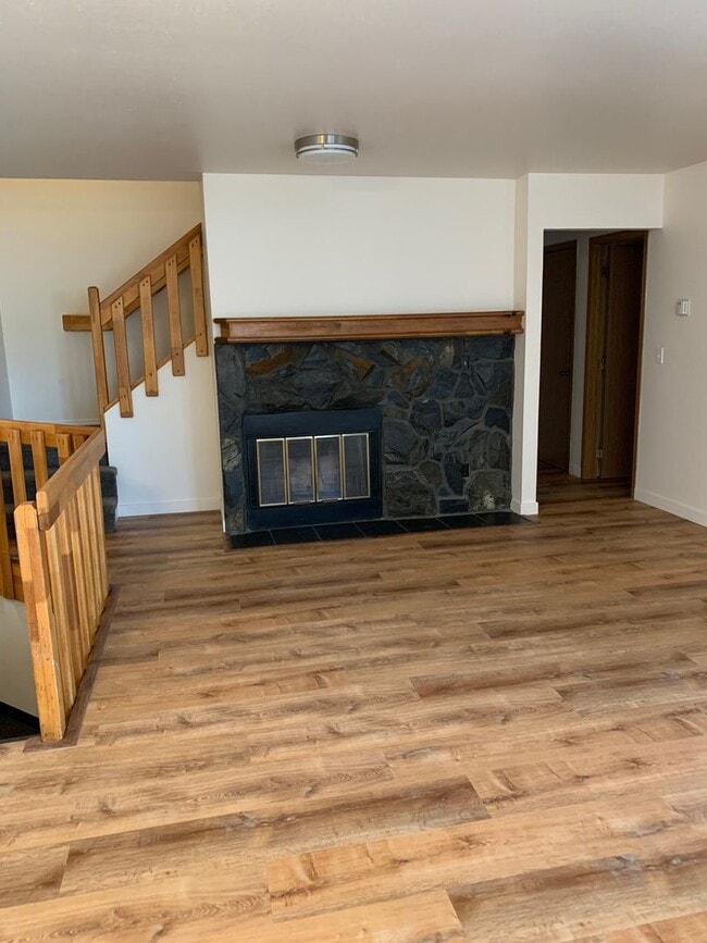 Building Photo - 1701 Elcadore Dr