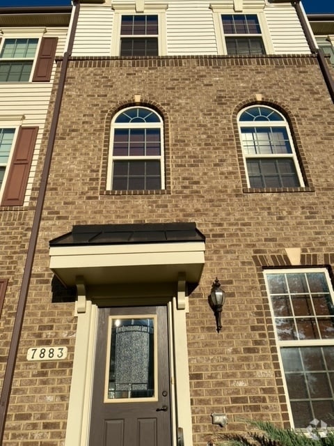 Building Photo - 7883 Patterson Way