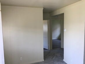 Building Photo - 1059 W 253rd St