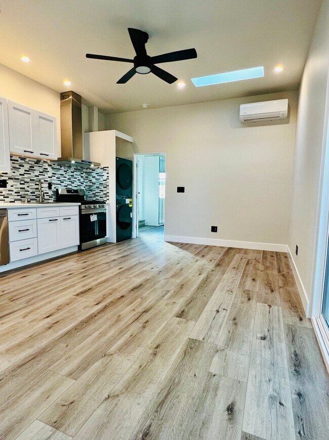 Foto del edificio - 510 E Oak Ave