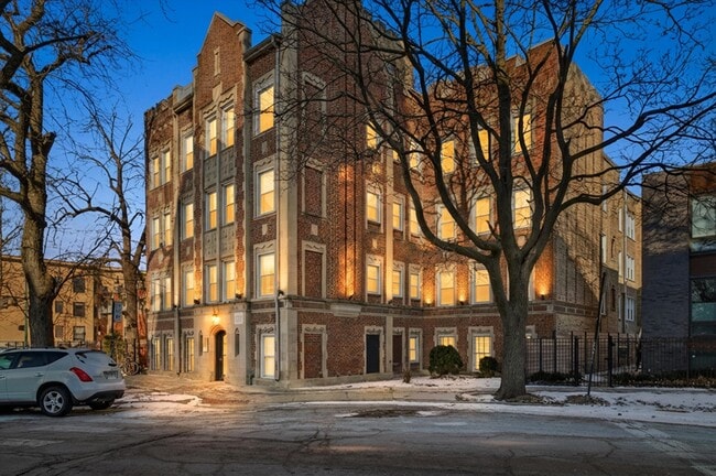 Foto del edificio - 2936 W Palmer St