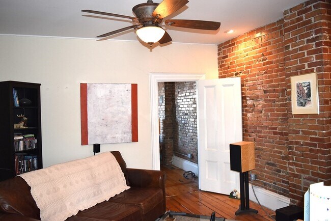 Building Photo - 141 Galen St