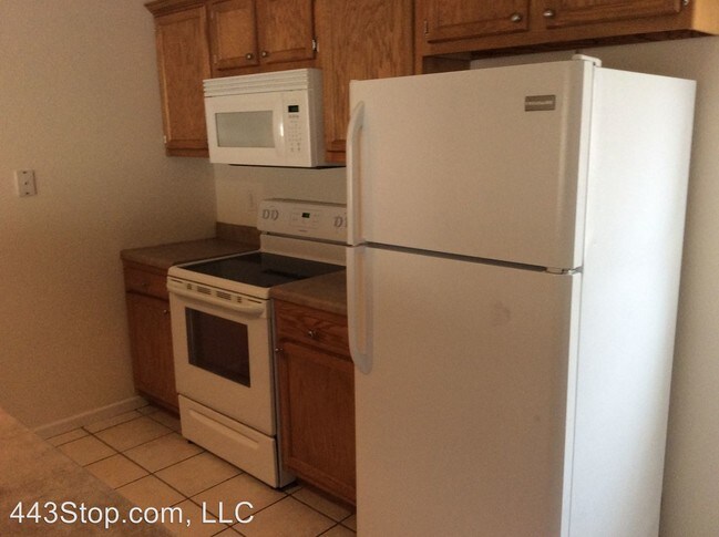 Foto del edificio - 5505-5507-5507 Volunteer Dr