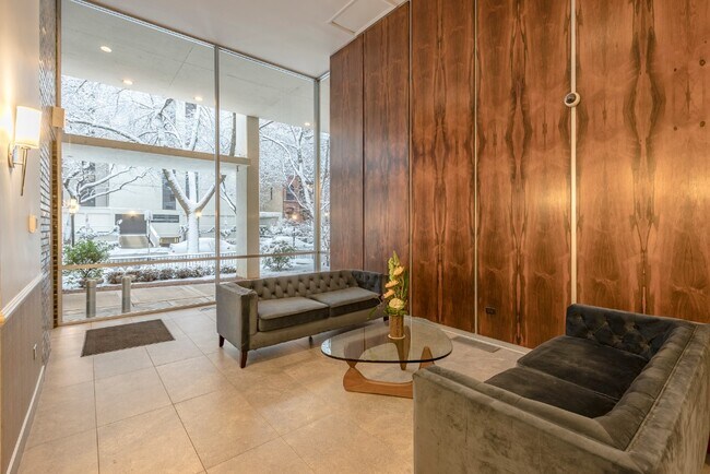 Foto del edificio - 1344 N Dearborn St