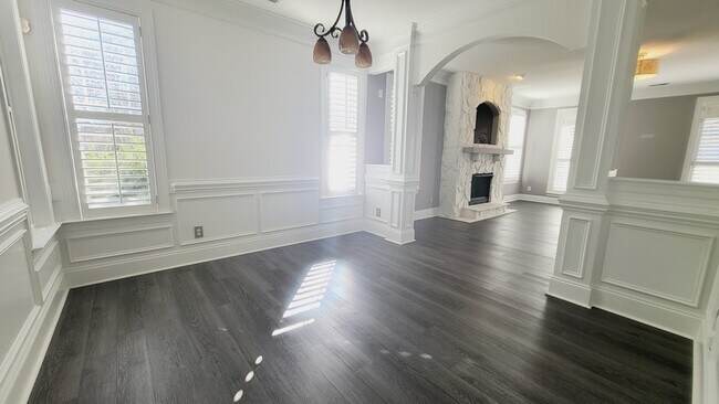 Building Photo - 5200 Craftsman Ridge Dr