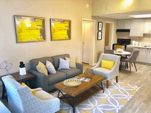 Building Photo - Bloom at Buford