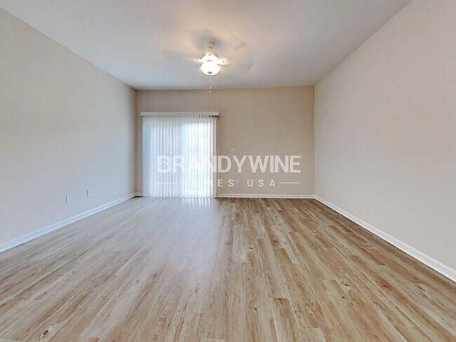 Foto del edificio - NEW LOWER RENTAL RATE LEASING SPECIAL : Re...