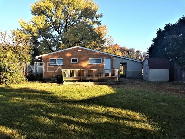 Building Photo - 959 Vacationland Dr