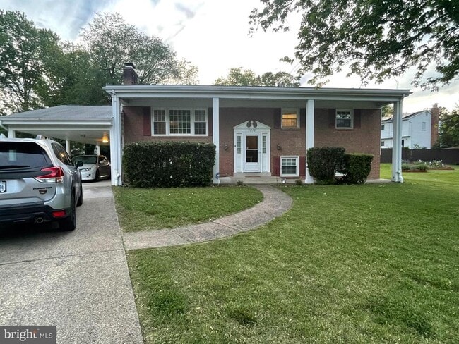 Building Photo - 5810 Sunderland Ct