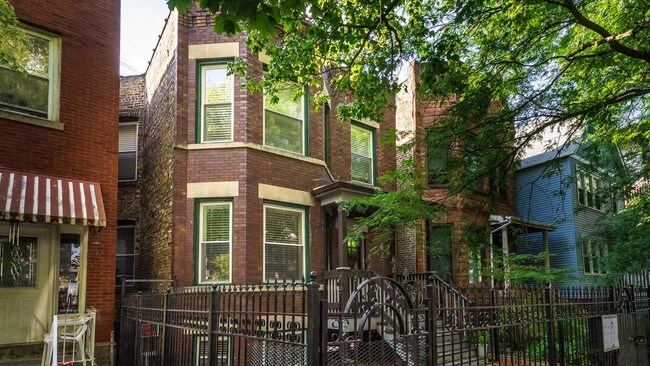Building Photo - 1844 North Whipple