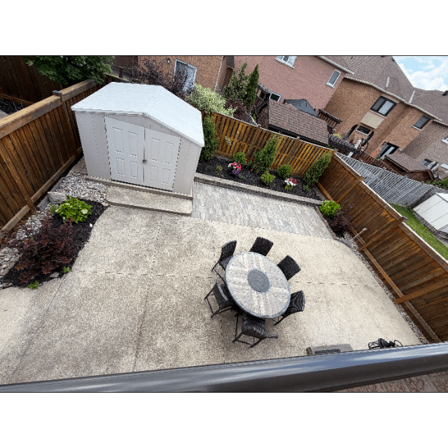 Overview of Backyard - 27 Calera Cres