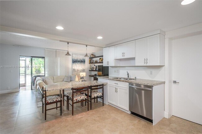 Foto del edificio - 3133 Coral Hills Dr