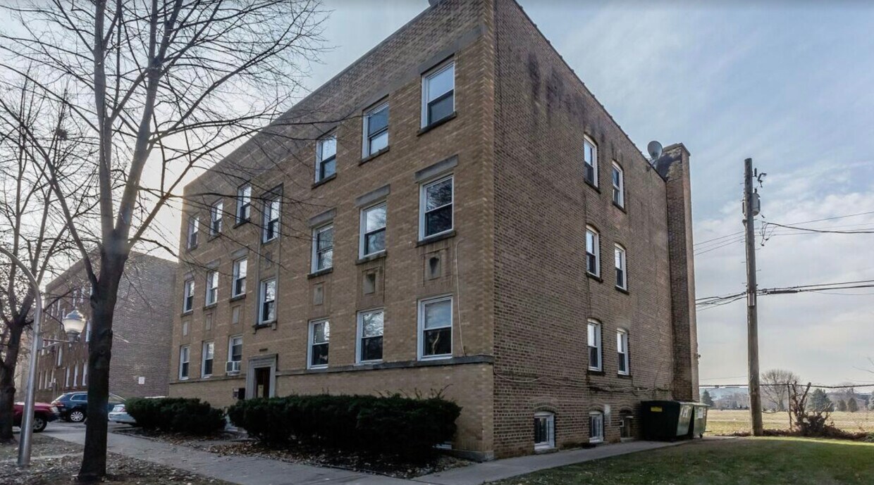 6122 N Hamilton Ave Unit 2, Chicago, IL 60659 Room for Rent in