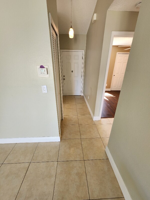 Foto del edificio - 3249 Sandy Shore Ln