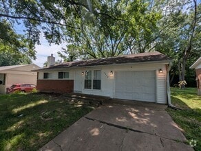 Building Photo - 1336 Columbus Dr