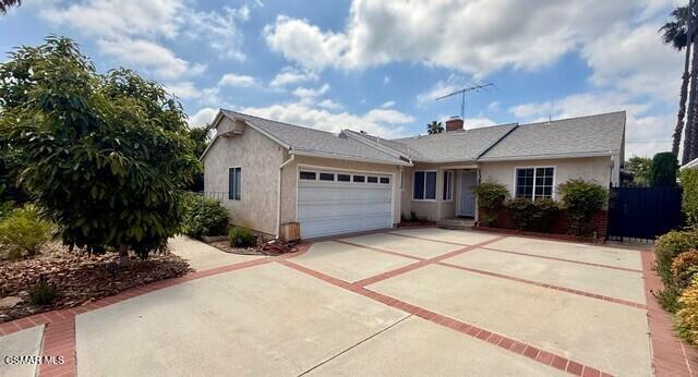 Foto principal - 13628 Addison St
