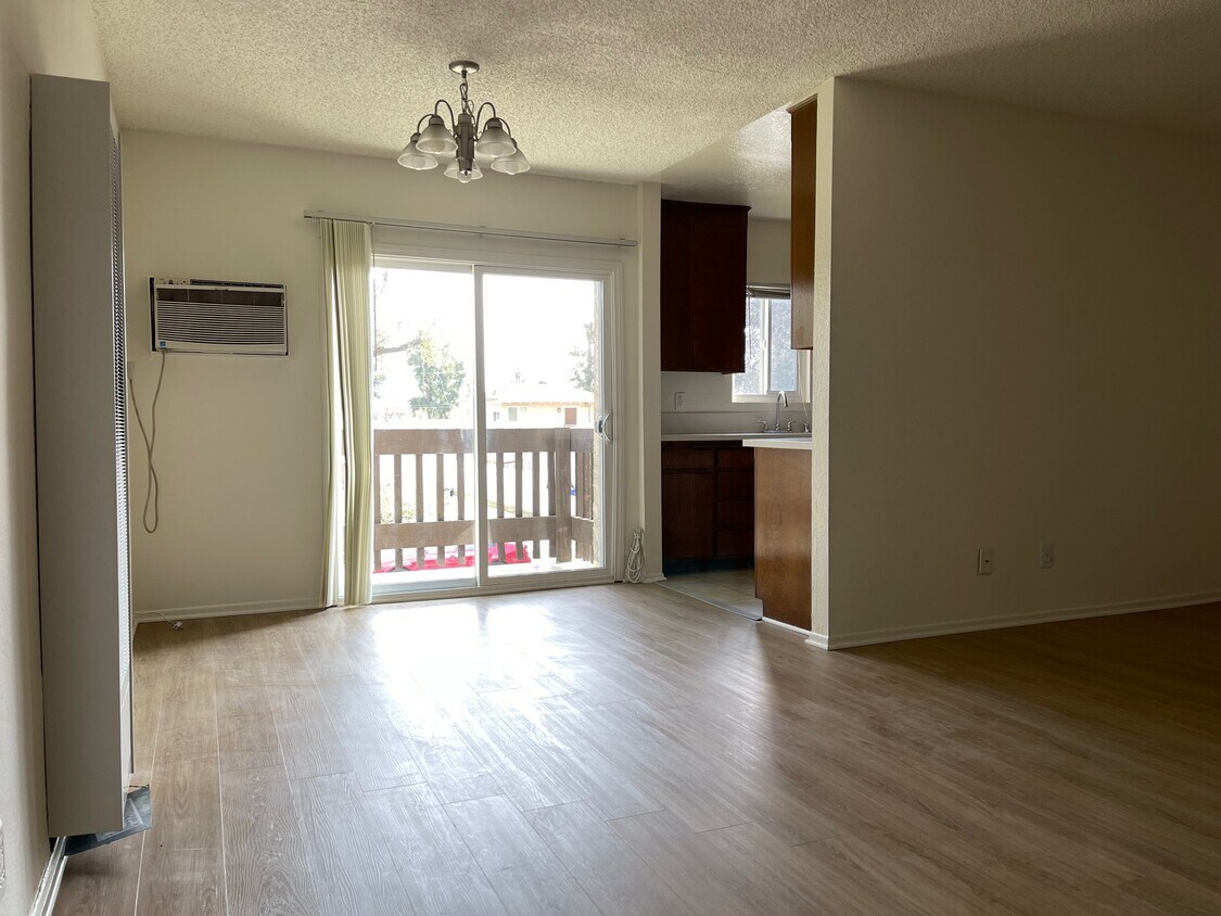 Foto principal - 5915 Lemp Ave