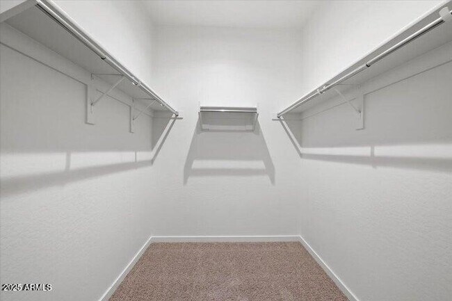 Foto del edificio - 21451 W Palm Ln