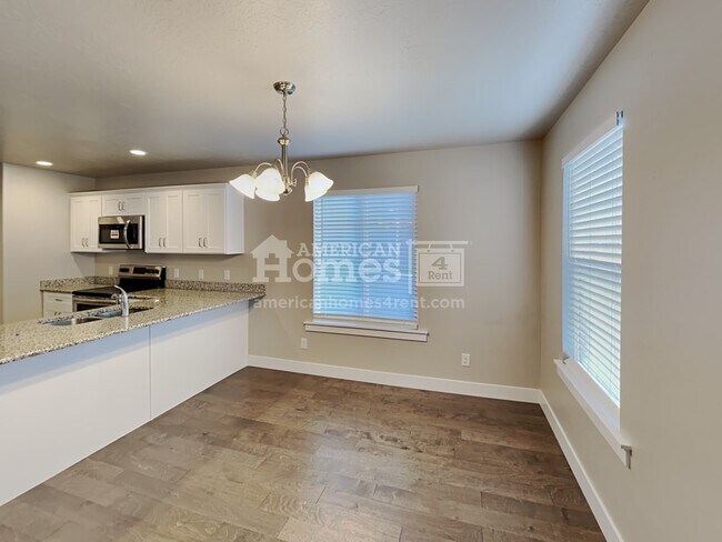 Building Photo - 1848 E American Way Unit 16