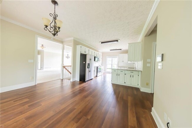 Foto del edificio - 2267 Bascomb Carmel Rd