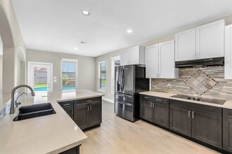 Building Photo - 24811 Deep Coral Ct