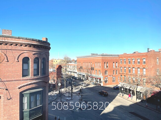 Foto del edificio - 5 Davis Ave