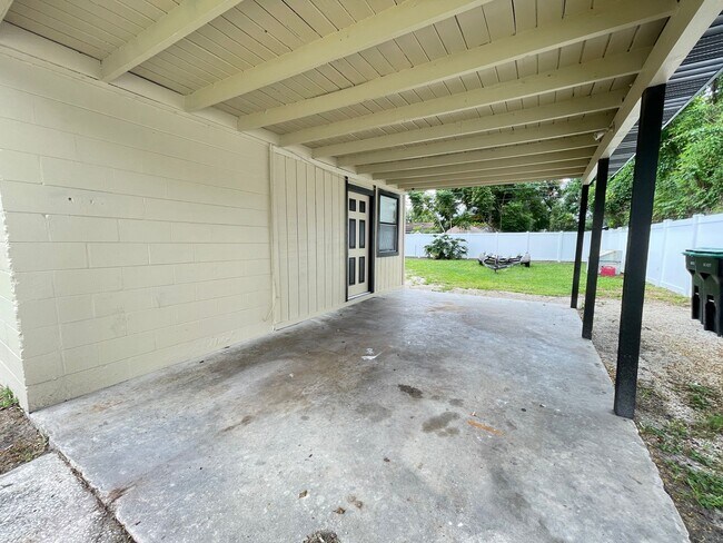 Building Photo - STUNNING 3 Bedroom, 1 Bathroom Home in Orl...