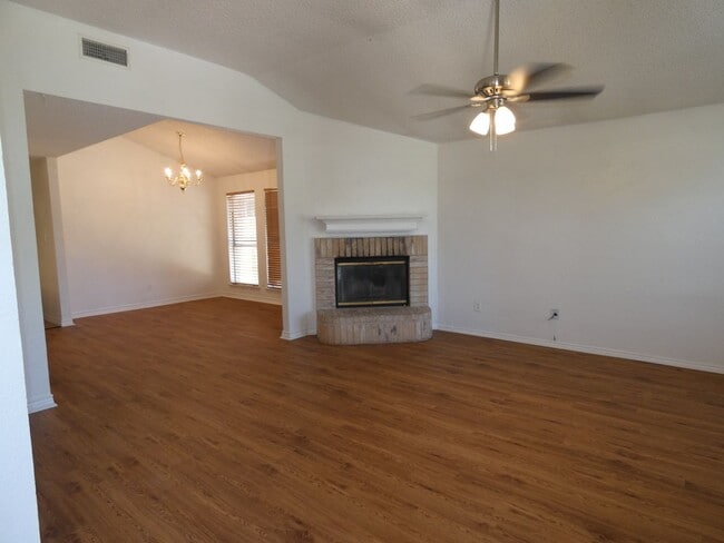 Building Photo - 4248 Iris Ave