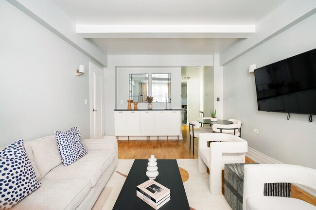 Foto del edificio - 240 W 73rd St