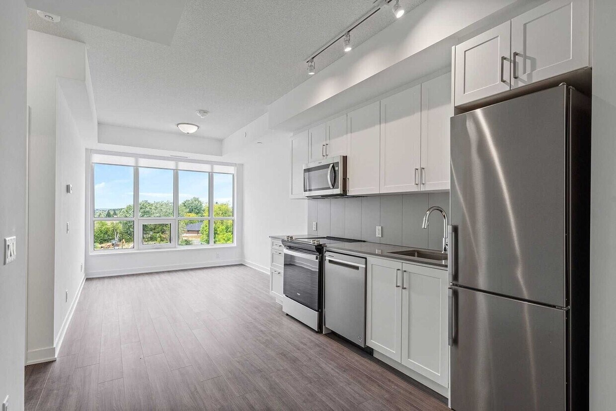 Photo principale - 681 Yonge St